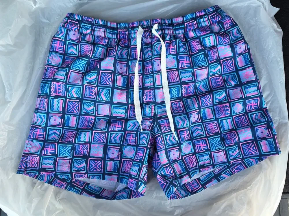 Chubbies Boys Large14/16 Youth Swim Trunks Totally Cubular Lined